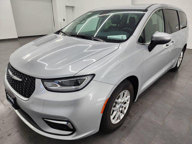 used 2023 Chrysler Pacifica car, priced at $25,999
