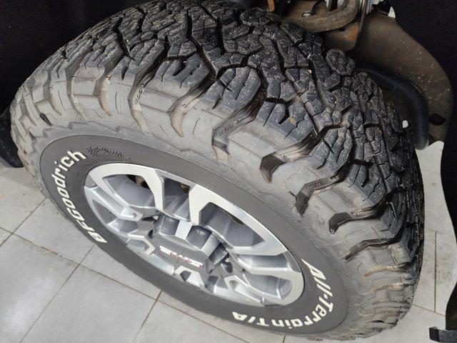 used 2022 GMC Sierra 2500 car, priced at $48,999