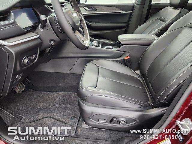 new 2025 Jeep Grand Cherokee car, priced at $51,221