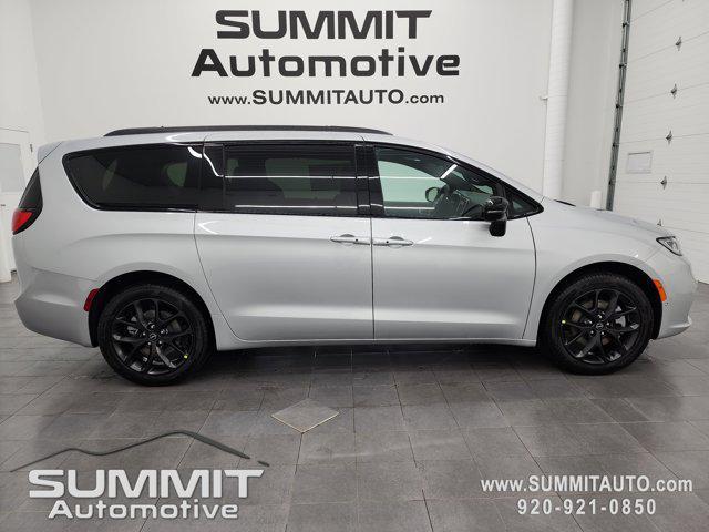 new 2026 Chrysler Pacifica car, priced at $46,621
