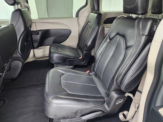 used 2023 Chrysler Pacifica car, priced at $25,999