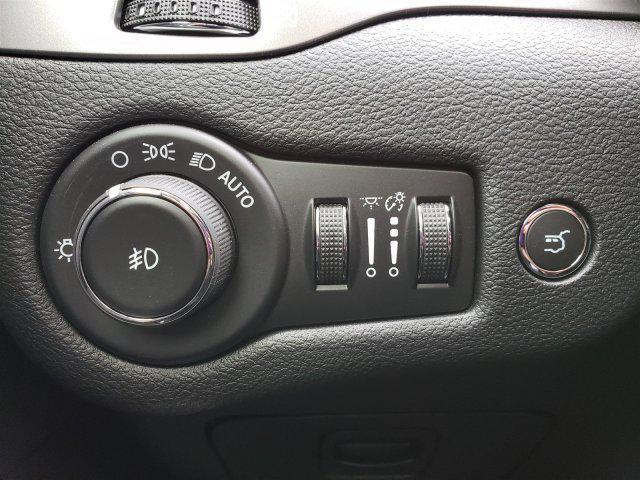 used 2019 Jeep Cherokee car