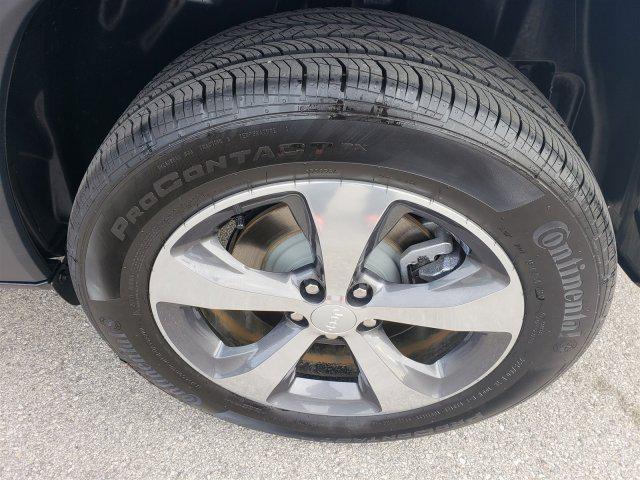 used 2019 Jeep Cherokee car