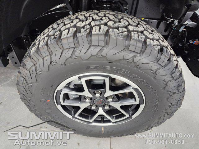 new 2025 Jeep Wrangler car, priced at $59,947