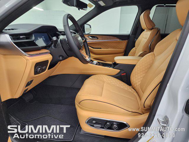new 2025 Jeep Grand Cherokee car, priced at $67,127