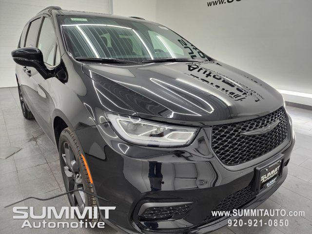 new 2026 Chrysler Pacifica car, priced at $51,225