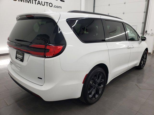 used 2022 Chrysler Pacifica car, priced at $34,994