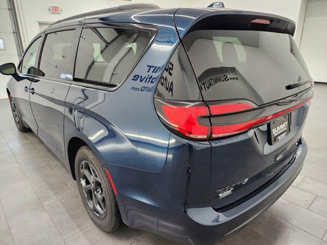 used 2022 Chrysler Pacifica Hybrid car, priced at $36,993