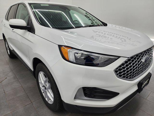 used 2024 Ford Edge car, priced at $24,993