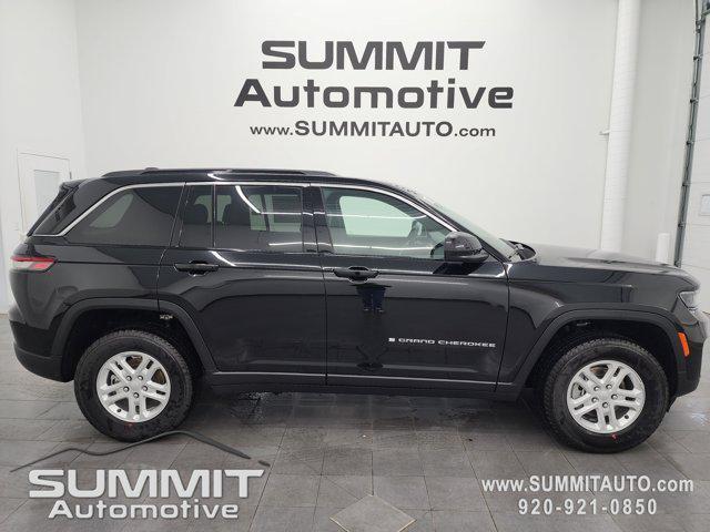new 2025 Jeep Grand Cherokee car, priced at $40,304