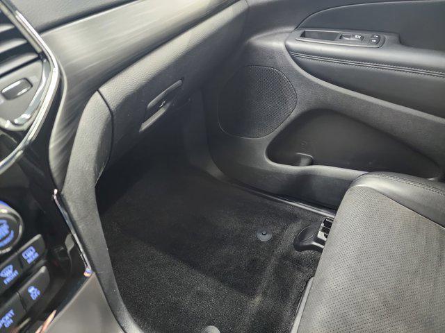 used 2022 Jeep Grand Cherokee car, priced at $30,999