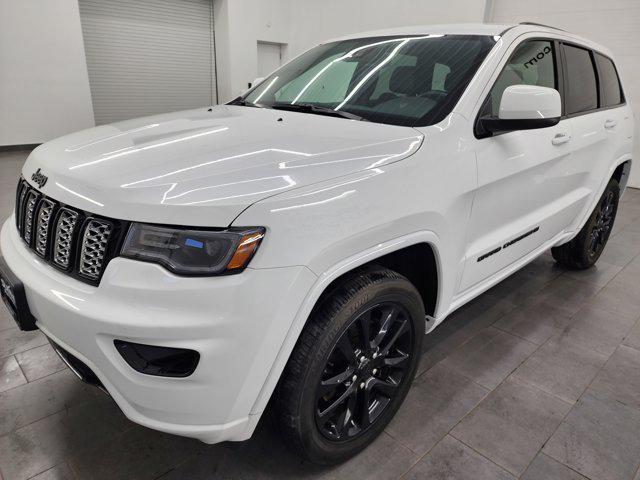 used 2022 Jeep Grand Cherokee car, priced at $30,999
