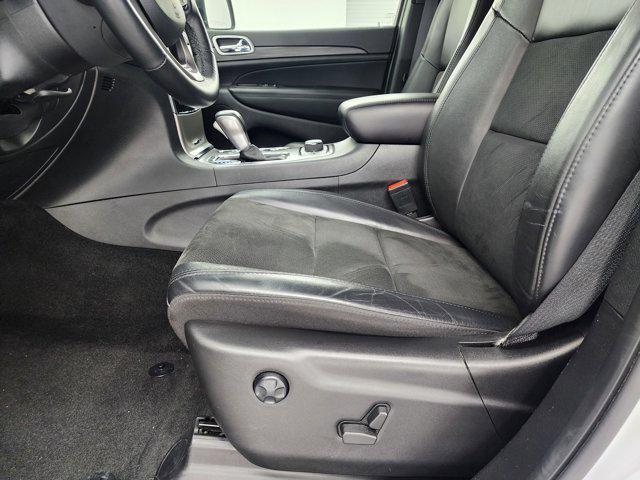 used 2022 Jeep Grand Cherokee car, priced at $30,999