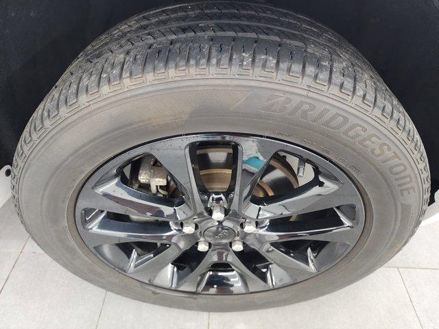 used 2022 Jeep Grand Cherokee car, priced at $30,999