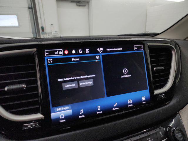 used 2023 Chrysler Pacifica car, priced at $25,999