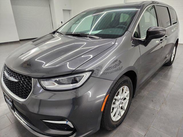 used 2023 Chrysler Pacifica car, priced at $25,999
