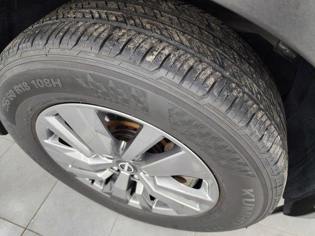 used 2025 Nissan Pathfinder car, priced at $35,999