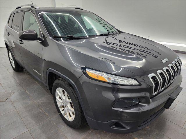 used 2016 Jeep Cherokee car