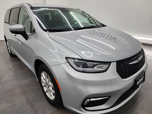 used 2023 Chrysler Pacifica car, priced at $25,999