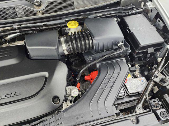 used 2023 Chrysler Pacifica car, priced at $25,999