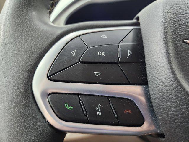 used 2023 Chrysler Pacifica car, priced at $25,999