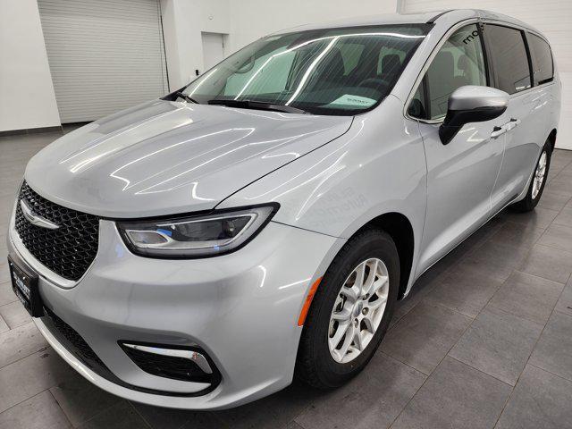 used 2023 Chrysler Pacifica car, priced at $25,999