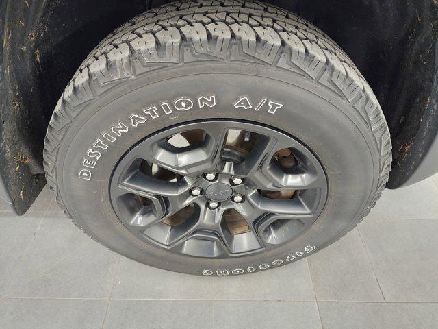 used 2019 Jeep Cherokee car