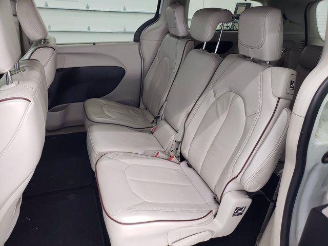 used 2017 Chrysler Pacifica car