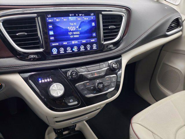 used 2017 Chrysler Pacifica car