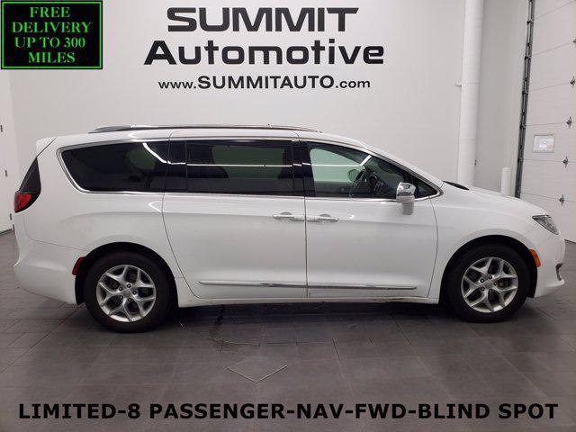 used 2017 Chrysler Pacifica car
