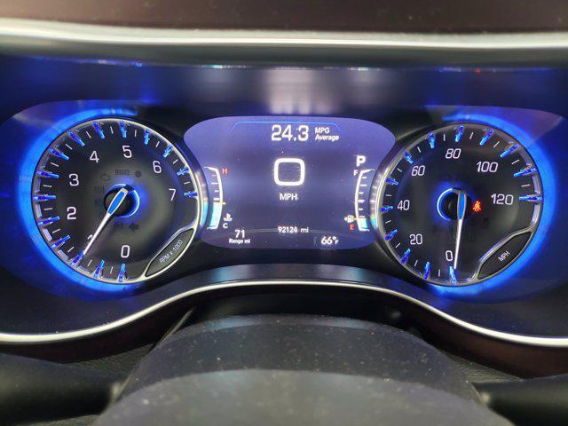 used 2017 Chrysler Pacifica car