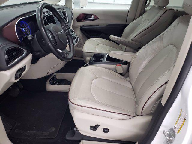 used 2017 Chrysler Pacifica car