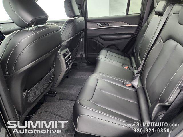 new 2025 Jeep Grand Cherokee car, priced at $42,558