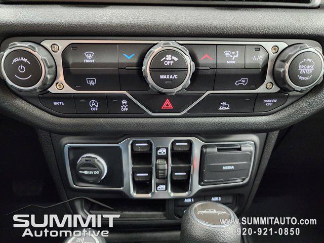 new 2025 Jeep Gladiator car, priced at $42,312