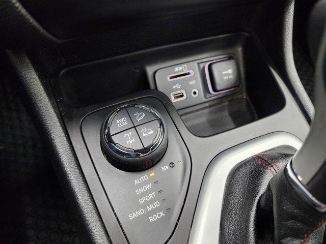 used 2017 Jeep Cherokee car