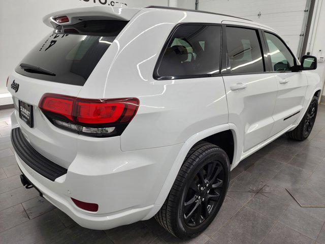 used 2022 Jeep Grand Cherokee car, priced at $29,999