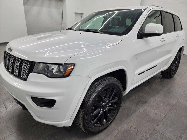 used 2022 Jeep Grand Cherokee car, priced at $29,999