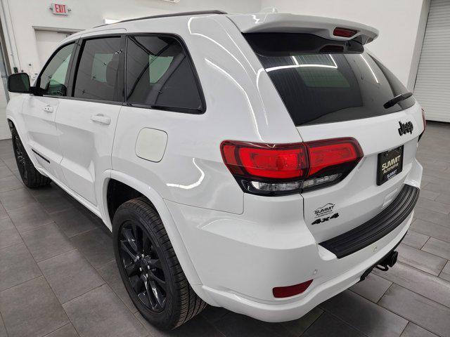 used 2022 Jeep Grand Cherokee car, priced at $29,999