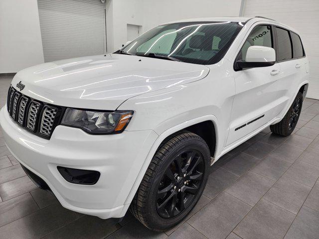 used 2022 Jeep Grand Cherokee car, priced at $29,999