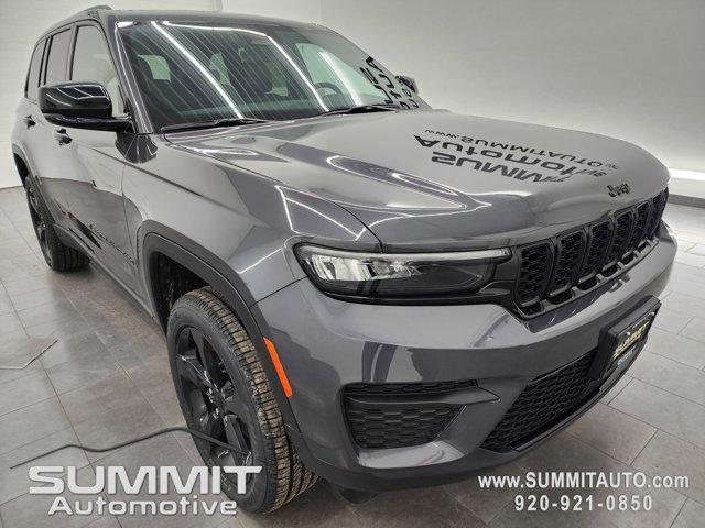 new 2025 Jeep Grand Cherokee car, priced at $45,675