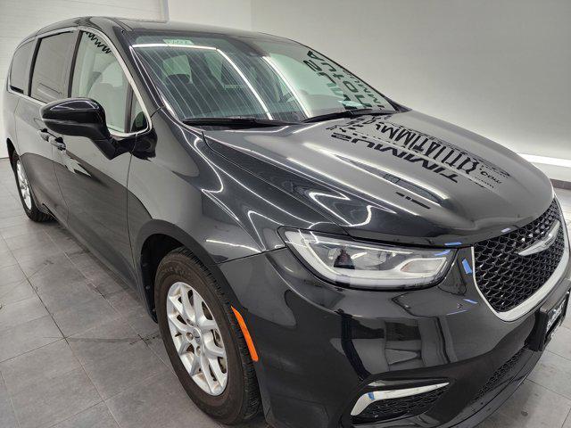 used 2023 Chrysler Pacifica car, priced at $25,999