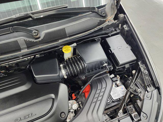 used 2023 Chrysler Pacifica car, priced at $25,999