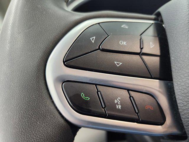 used 2023 Chrysler Pacifica car, priced at $25,999