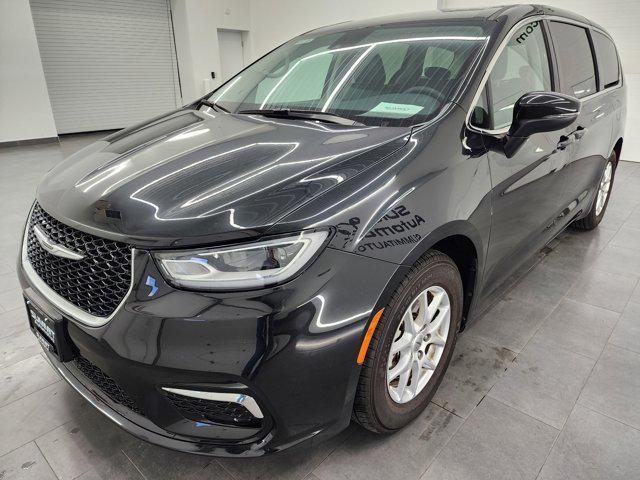 used 2023 Chrysler Pacifica car, priced at $25,999