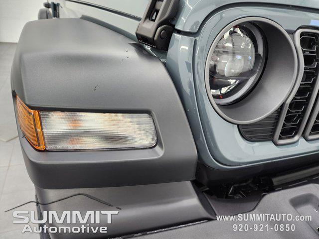 new 2026 Jeep Wrangler car, priced at $46,505