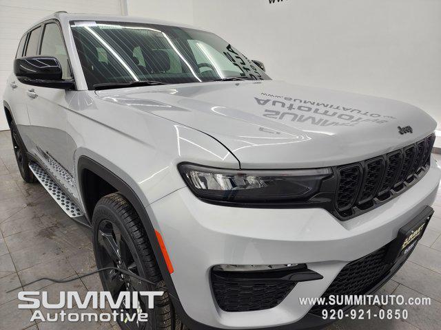 new 2025 Jeep Grand Cherokee car, priced at $49,704