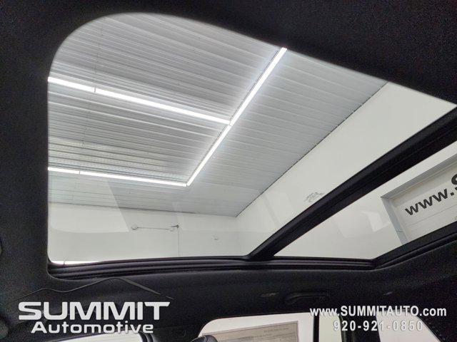 new 2025 Jeep Grand Cherokee car, priced at $49,704