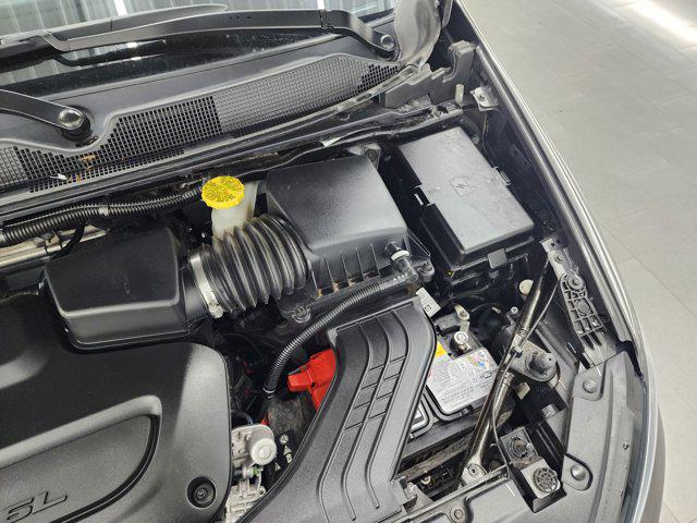 used 2023 Chrysler Pacifica car, priced at $25,999