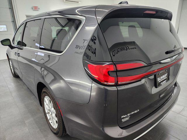 used 2023 Chrysler Pacifica car, priced at $25,999