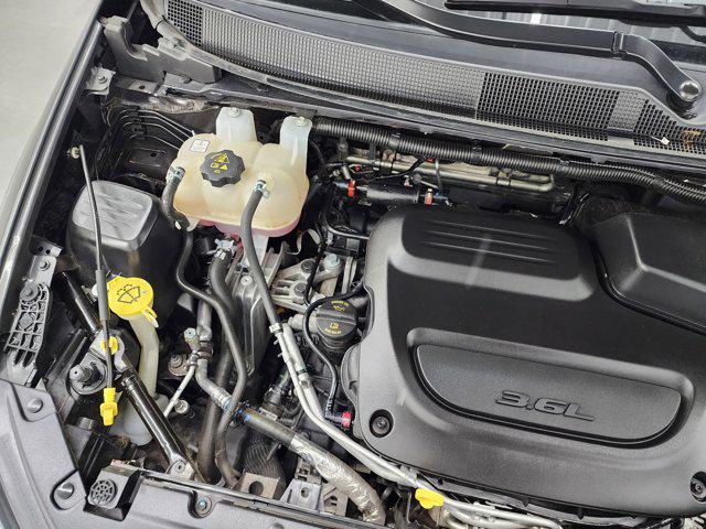 used 2023 Chrysler Pacifica car, priced at $25,999